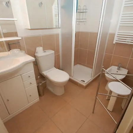 Spacieux 3p En Centre-ville De Menton, Terrasse, Parking, Wifi Gratuit, Proche - Fr-1-196-270 *